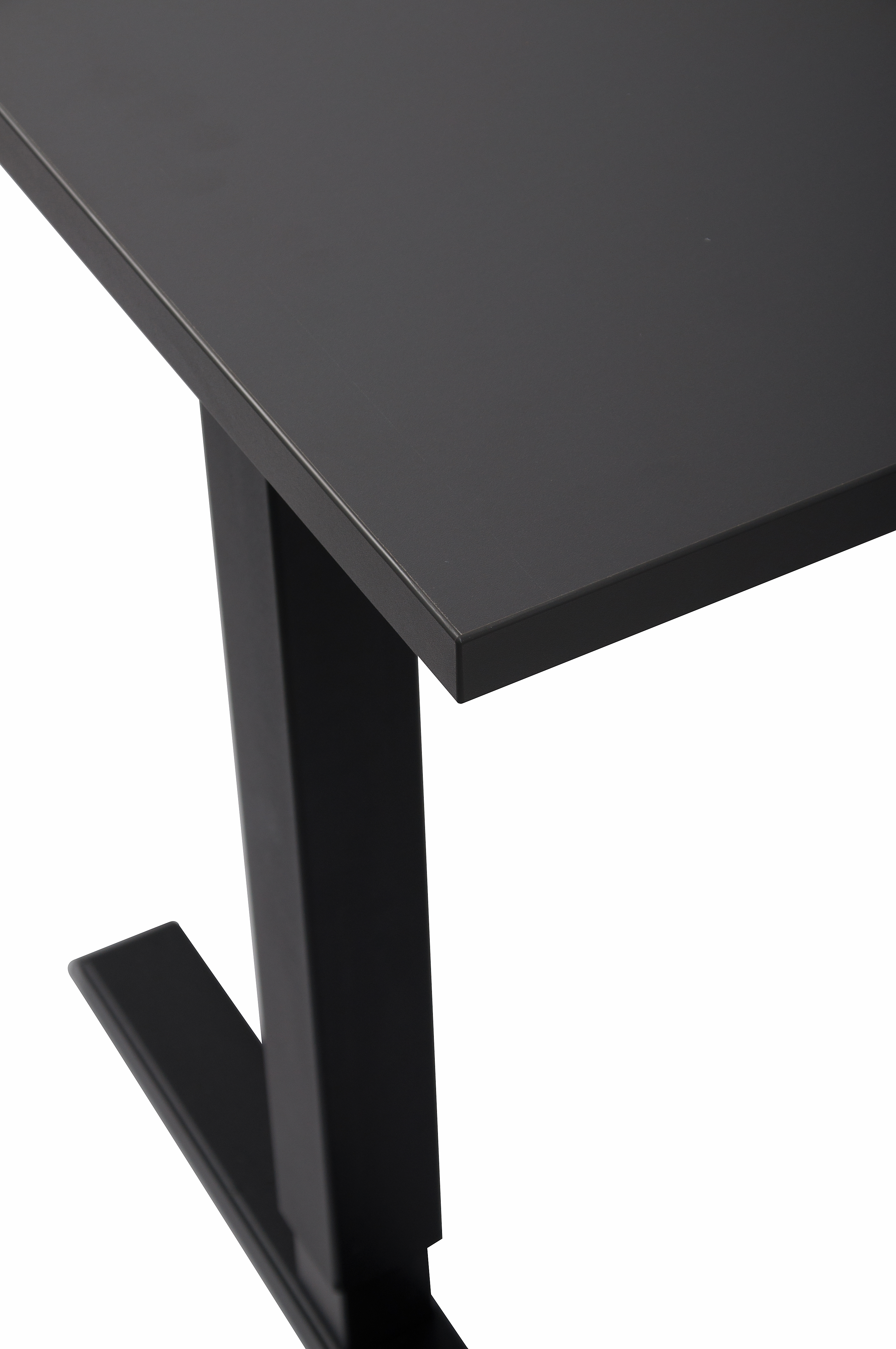Home-Office Schreibtisch elektrisch höhenverstellbar 140x60cm, Gestell  schwarz online kaufen | Schreibtische